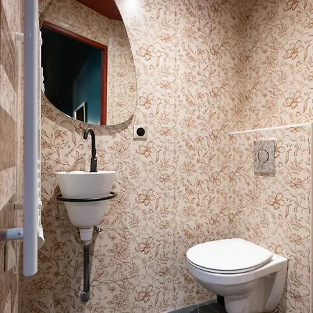 The Romantic Apartment